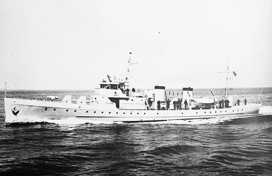 USCG Cutter ELECTRA (commissioned 1934). Recommissioned as a presidential yacht in 1936, the ELECTRA becomes the USS POTOMAC
